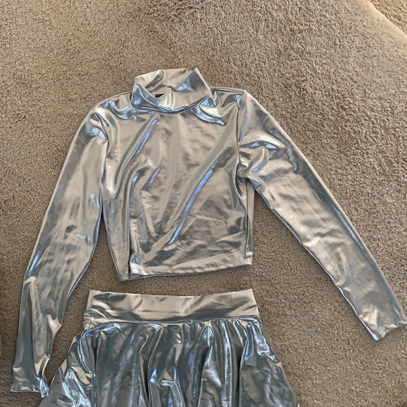 Silver crop top and skirt. Worn once. Already washed. Bought from Amazon. - Picture 3 of 4